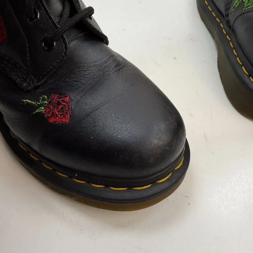 Dr Martens 1460 W Vonda Boots Women’s Size 9 Black Roses Floral Embroidered